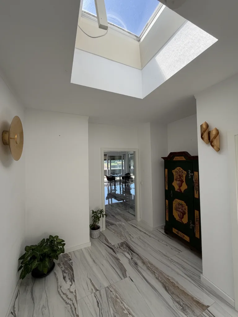 Flur 1 Richtung Wohnzimmer