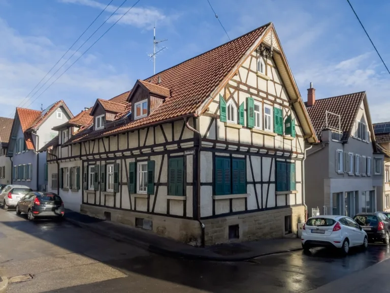 Aussenansichtss 1.DG, nicht maßstabsgetreu-0f53-4da3-857d-70fc73912235_1_DG_1900_2300_jpg