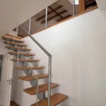 Treppe zum Dachgeschoss